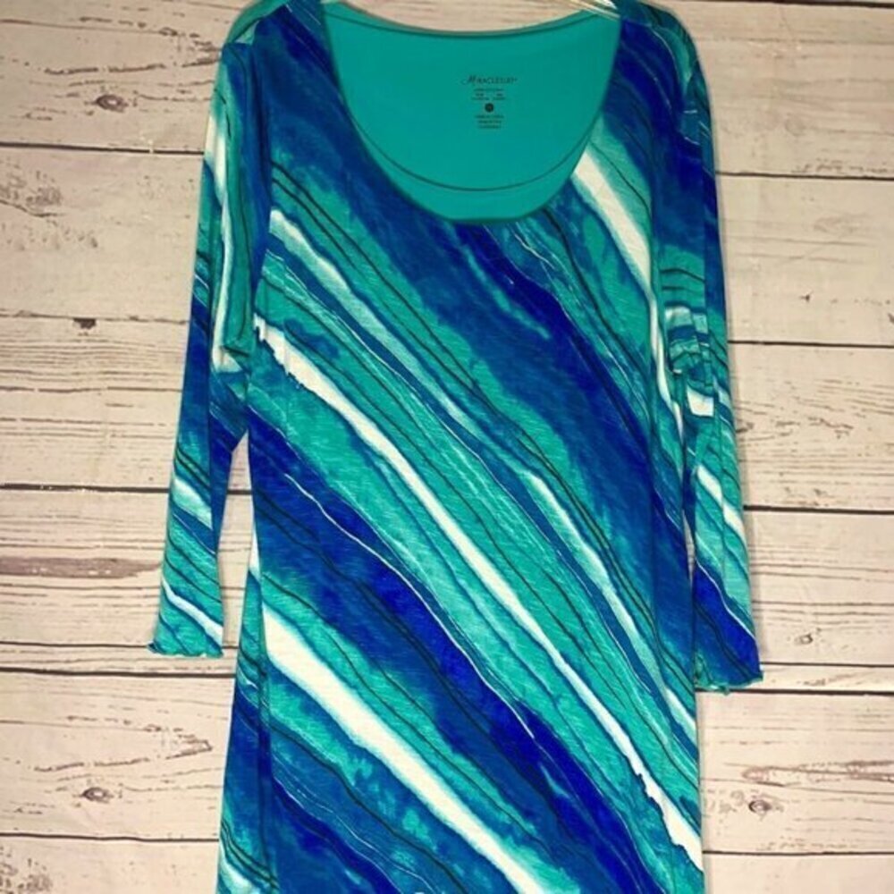 Miraclesuit Womens Tunic top Layered pullover Shapewear 3/4 sleeve Size Medium
